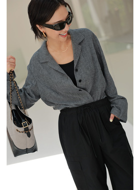 ise“Chill 通勤”系列戗驳领深灰色轻薄宽松外套P2530208