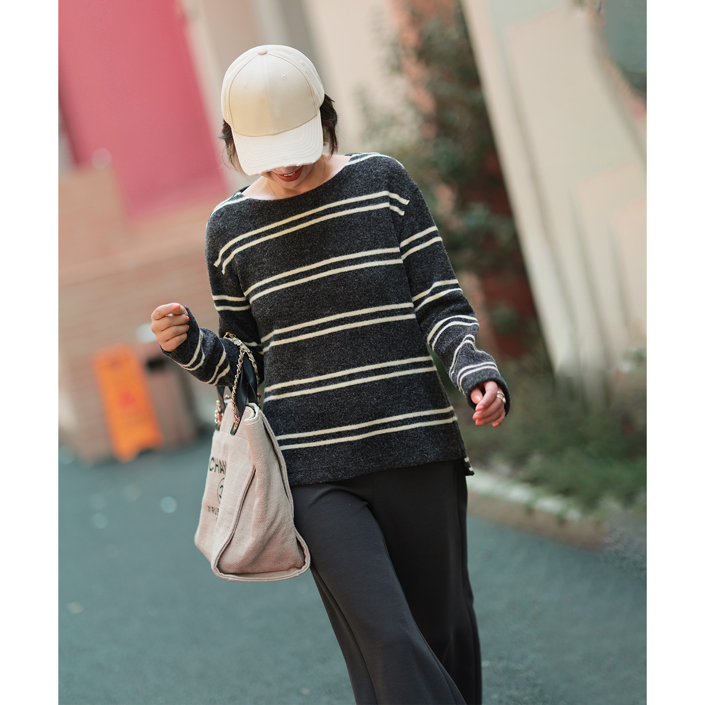 ise“加州旧梦”深灰色条纹针织宽松休闲圆领套头卫衣K2541003