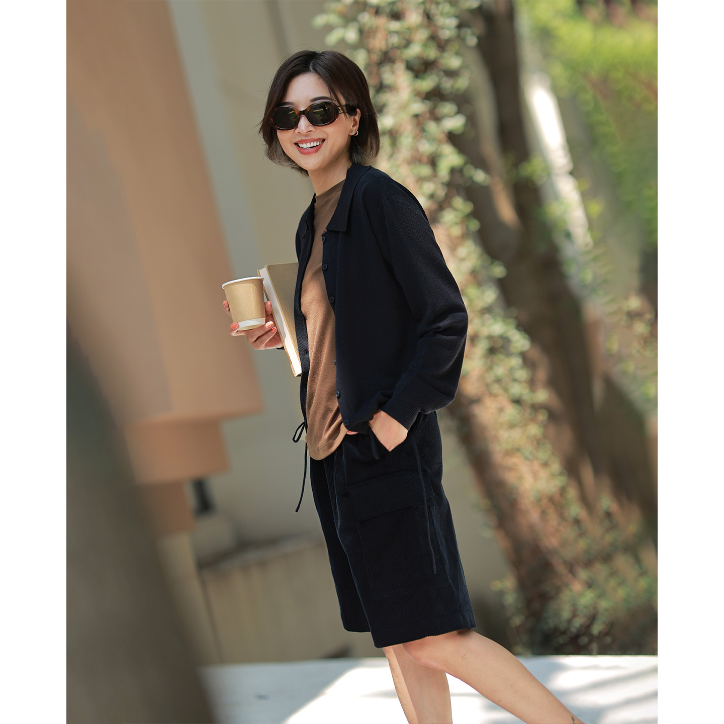 ise“Daily Luxury”系列蓝黑绵羊毛polo领针织开衫毛衣K2540828W