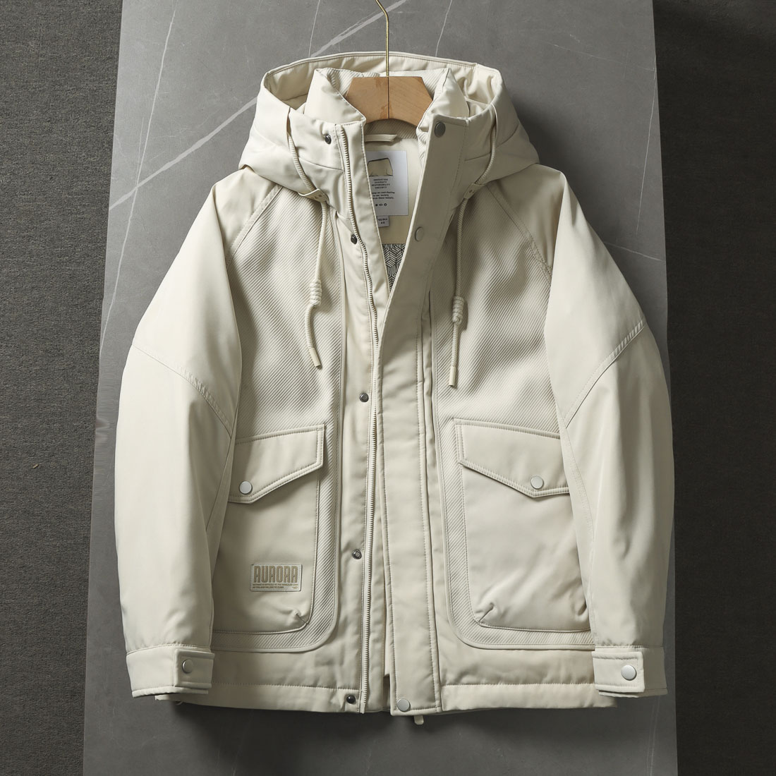 680+蓬松度+90鹅绒+石墨烯内胆！品牌撤柜冬装连帽加厚保暖羽绒服