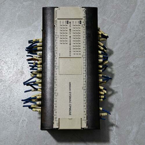 非实价议价议价议价欧姆龙PLC型号CPM2AE-60CDR-A二手拆机已通电