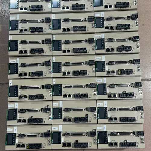 议价~99新禾川 SV-X3EB200A-A2 驱动器2KW~可维修