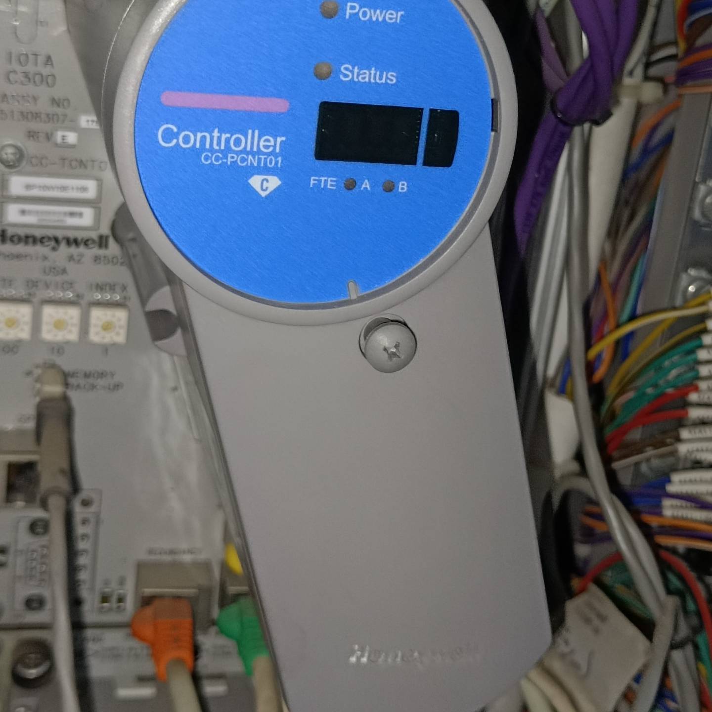 询价购-霍尼韦尔CC-PCNT01控制器，型号51405046-17