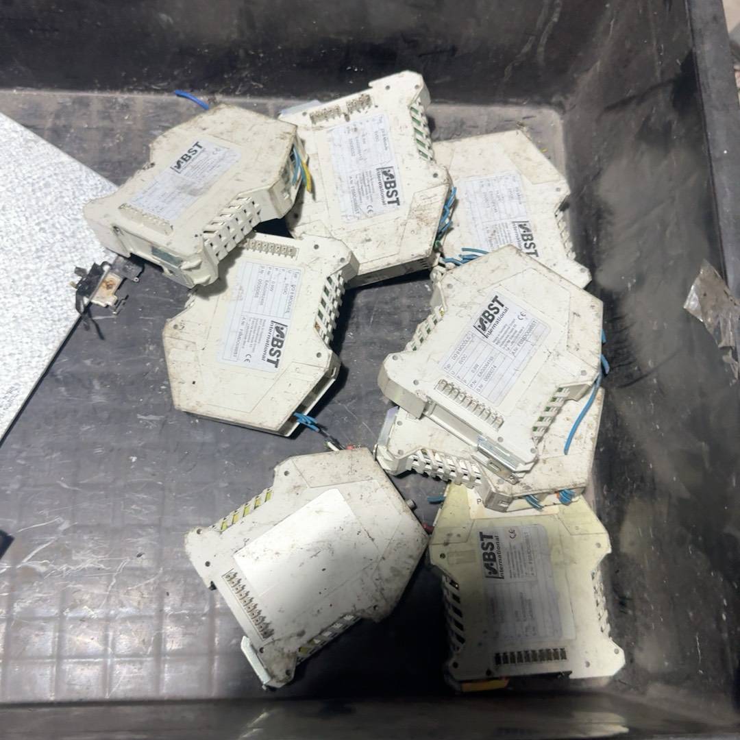 询价购-BST Prologic DO 8模块，型号FBMDO08B