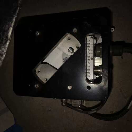 议价~Ka-Band 5W BUU，拆机件，带线，成色看看图，有点~可维修
