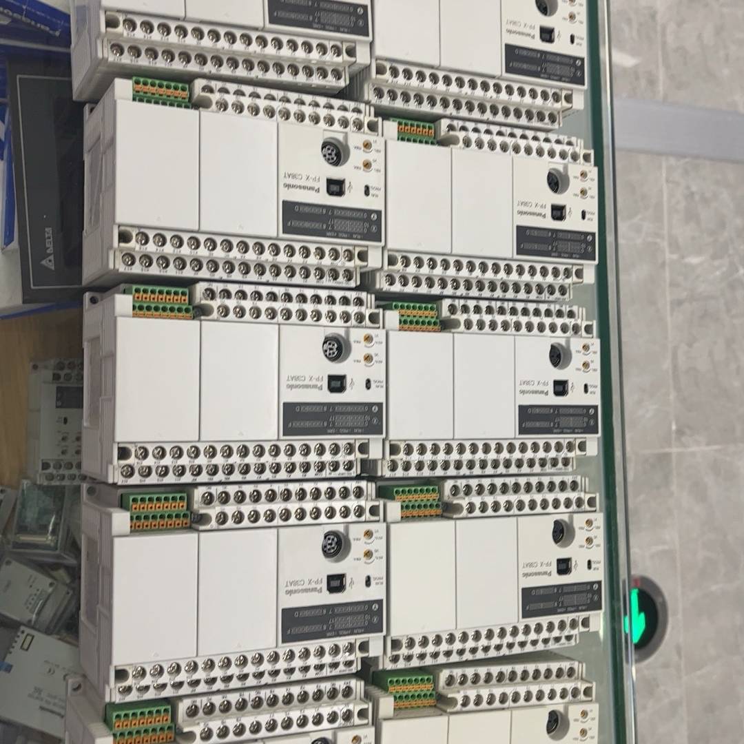 询价购-松下PLC:FP-X C38AT现货10台，成色看图，