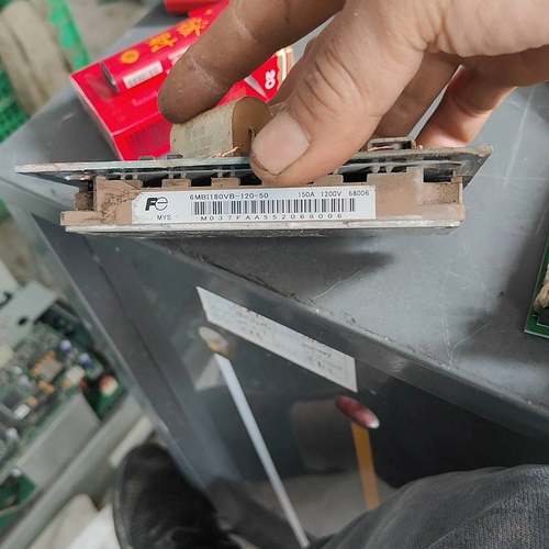 询价购-6MBI180VB一120一50，150A，1200V，二手