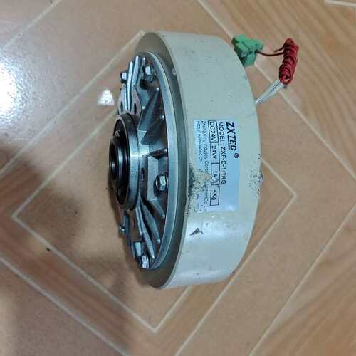 议价~1.2kg空心磁粉制动器，轴20cm，螺丝孔距71cm，功能~可维修