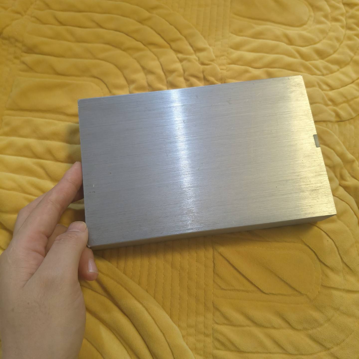 询价购-LaCie移动硬盘，2tb2.5寸机械硬盘 型号ST