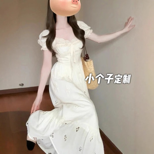 150小矮个子法式泡泡袖镂空连衣裙子女夏高级感显瘦收腰a字中长裙