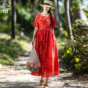 现货【花满春园】红色刺绣连衣裙女夏2026年新款气质圆领拼接长裙