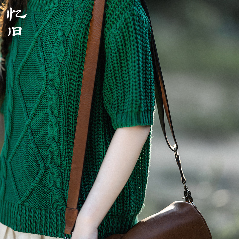 文艺圆领针织毛衣女百搭上衣