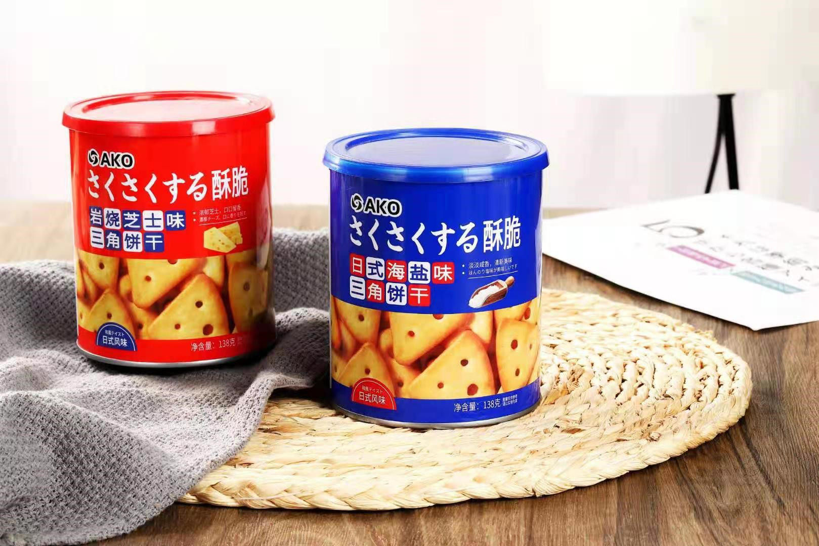 品冠园138g日式海盐岩烧芝士味三角饼干