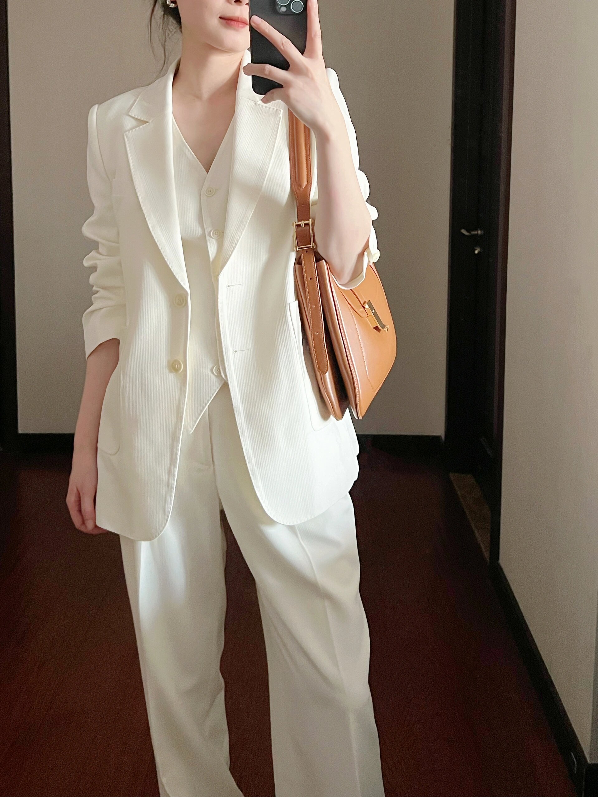 白色女士小西装马甲三件套阔腿裤高级感气质西服职业套装2025新款