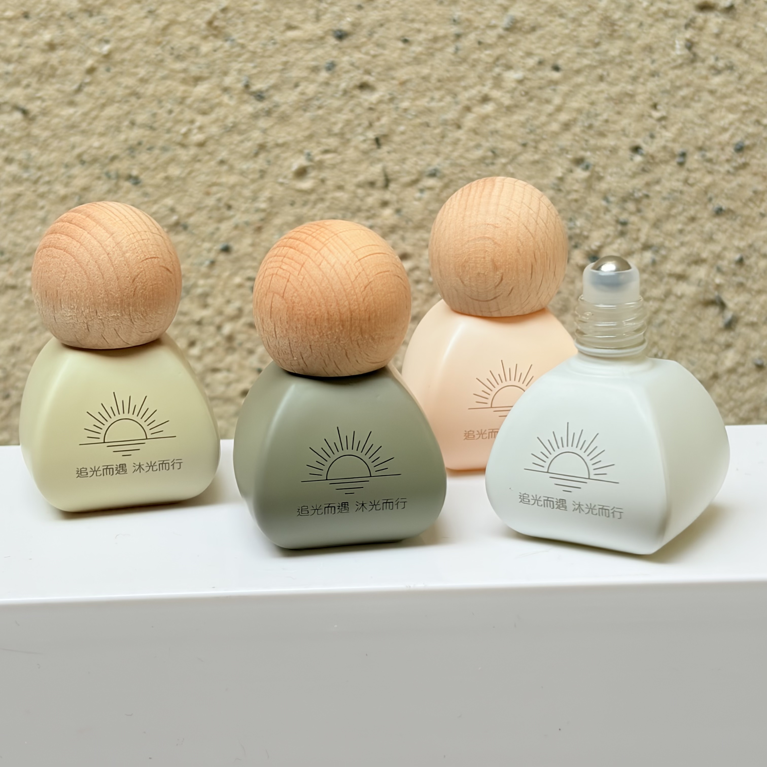 香水滚珠瓶精油涂抹按摩走珠瓶