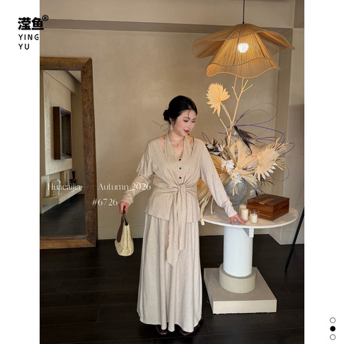 花菜6726大码两件套裙子女装