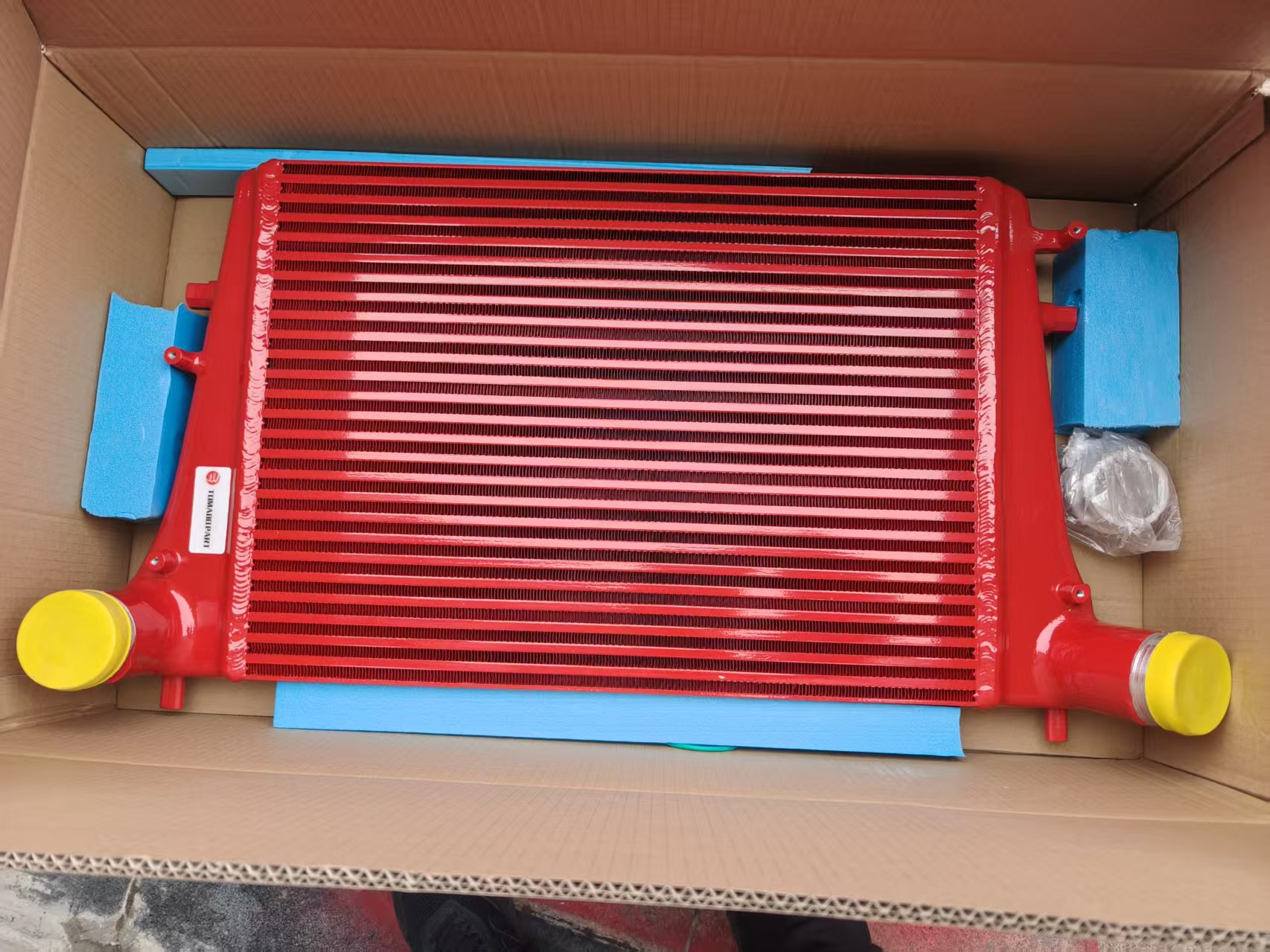 高性能改装加大中冷适配大众2代EA888高尔夫6GTI CC 迈腾尚酷R