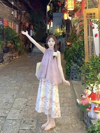 温柔风套装裙女夏季法式挂脖气质衬衫上衣仙女碎花半身裙两件套女