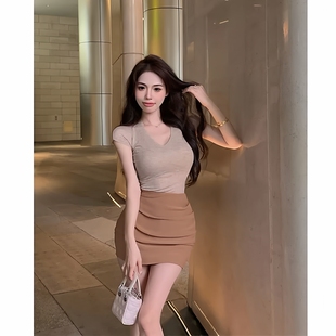 夏季显瘦纯欲辣妹短袖t恤女2025年新款性感修身包臀半身短裙套装