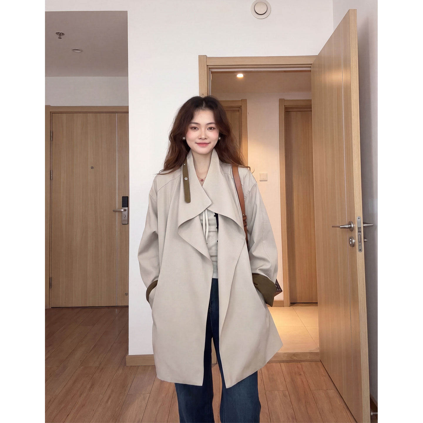 【送运费险】麦杏色大翻领风衣女