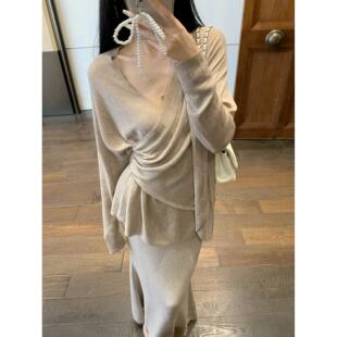 法式温柔风套装裙女休闲交叉长袖针织衫上衣包臀半身裙子两件套女