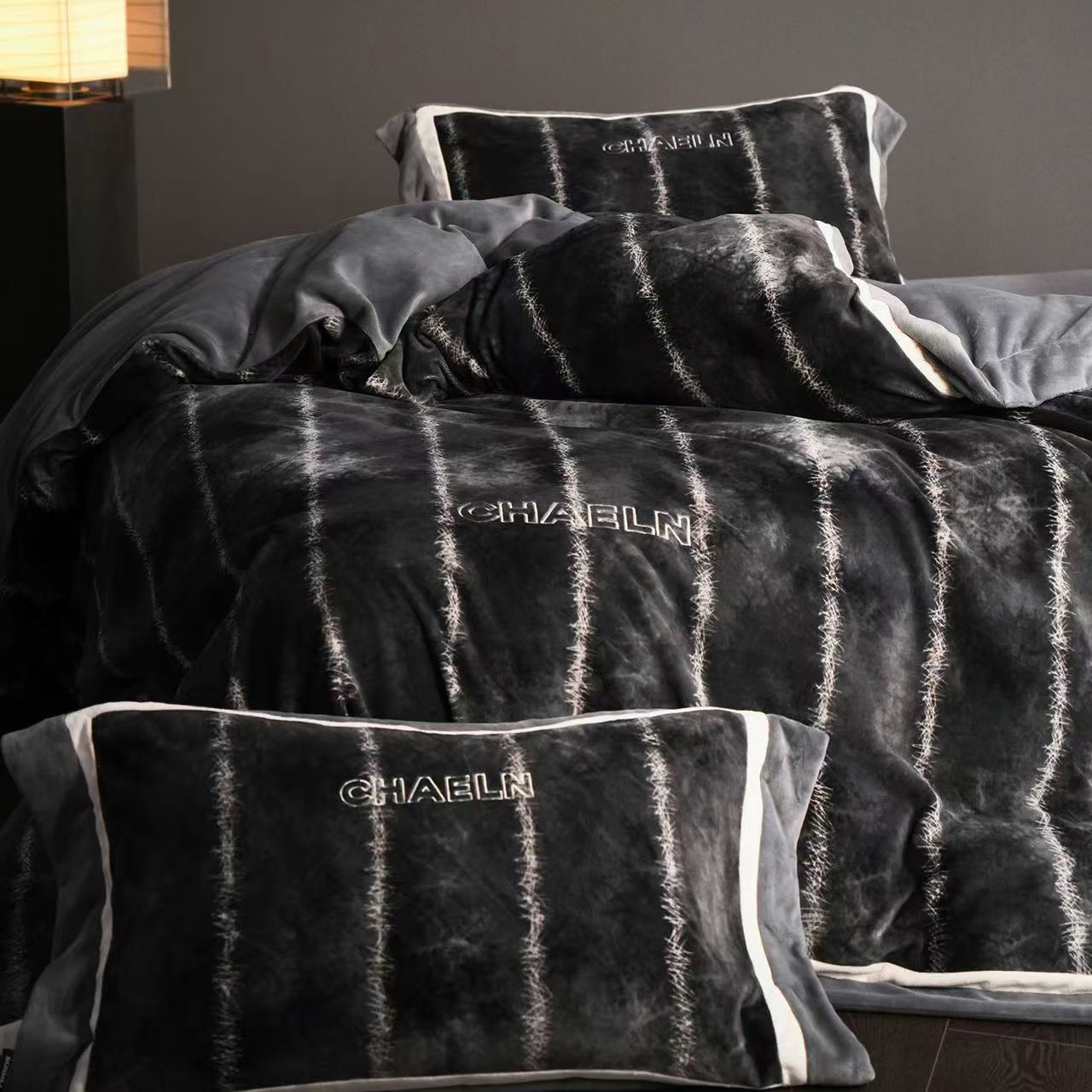 轻奢高级感冬季加厚牛奶绒四件套