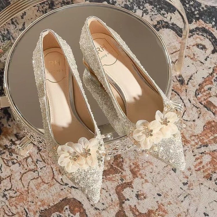 高级婚鞋低跟优雅2026新款粗跟