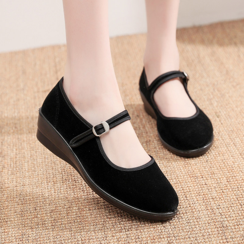 特价清仓77820老北京布鞋酒店工作鞋坡跟黑色一字带广场蹈女鞋
