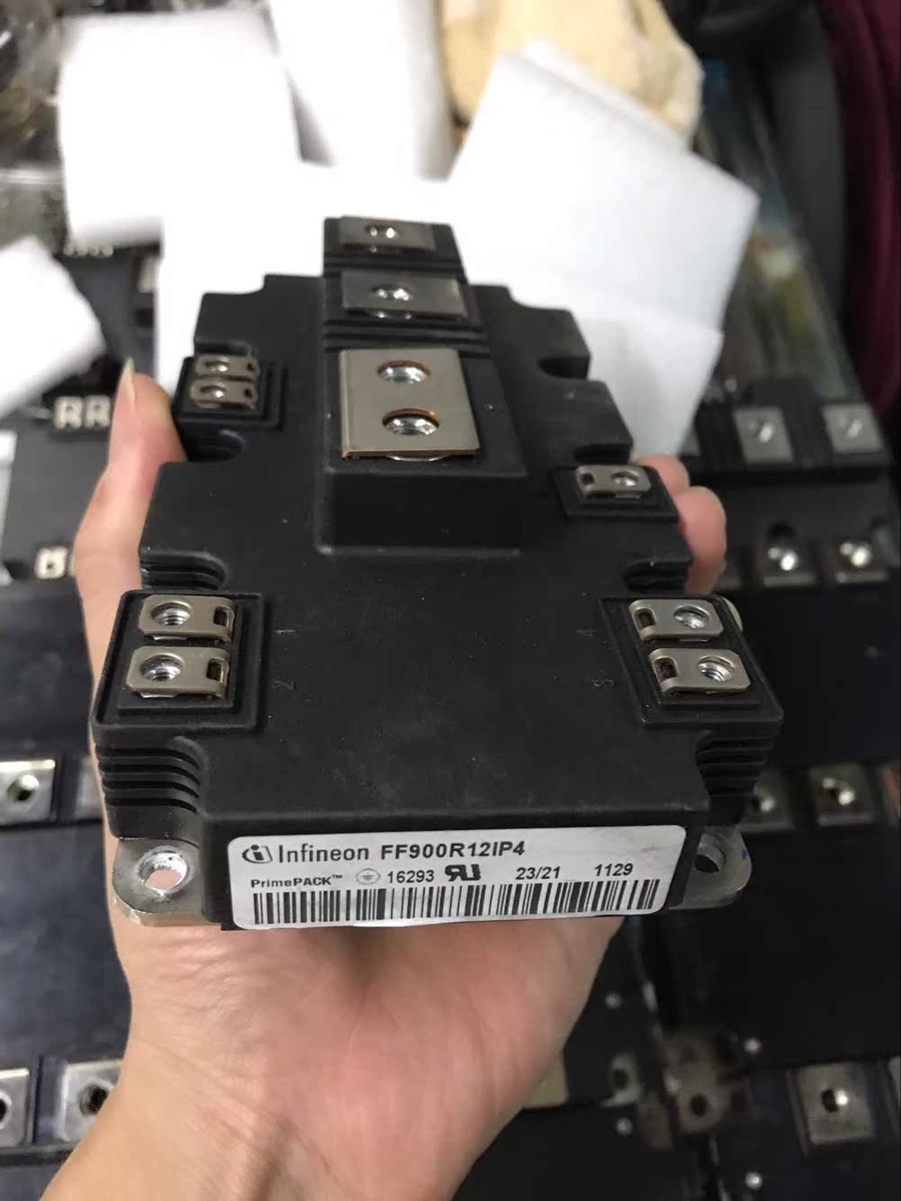 FF900R12IE4 FF900R12IP4原装拆机4个质量测好欢迎 咨询