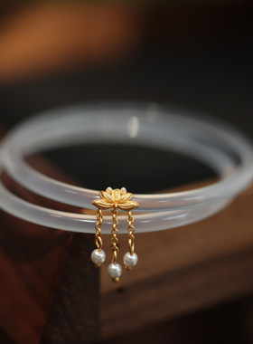 春夏玉髓玛瑙叮当镯珍珠好运莲莲冰种细条手镯女国风