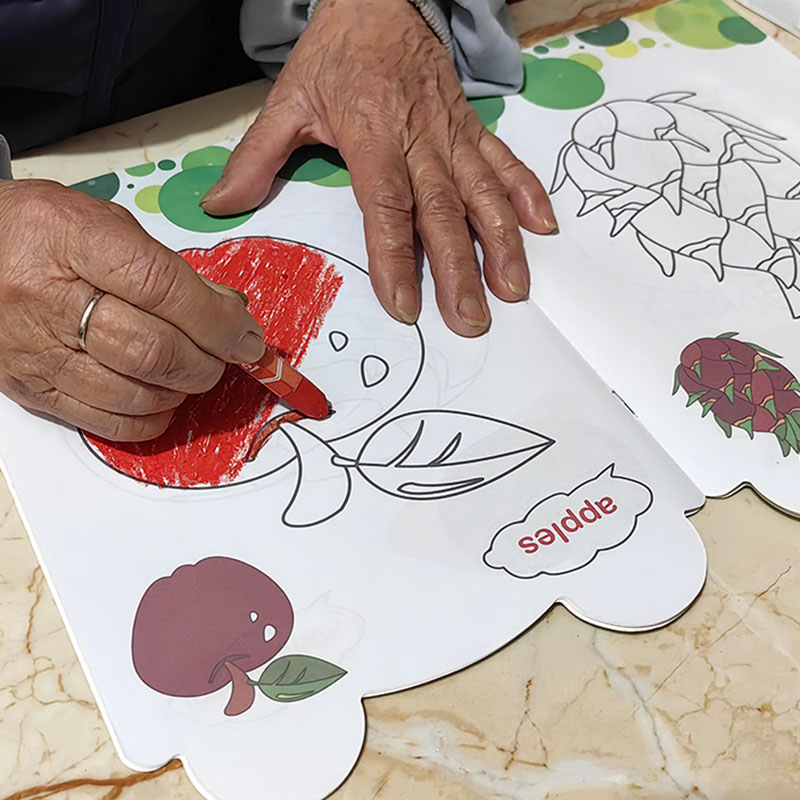 益智涂鴉涂色繪本打發時間