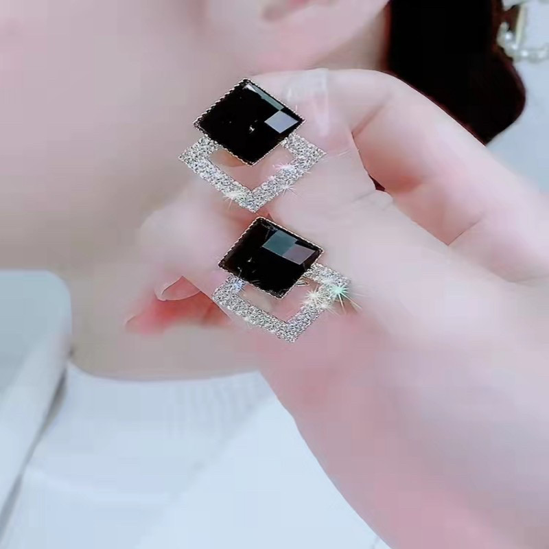 黑色方形耳环2026年新款潮气质高级感大气轻奢复古耳钉女