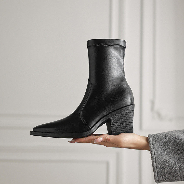 方头粗跟橡胶冬季头层猪皮时装靴