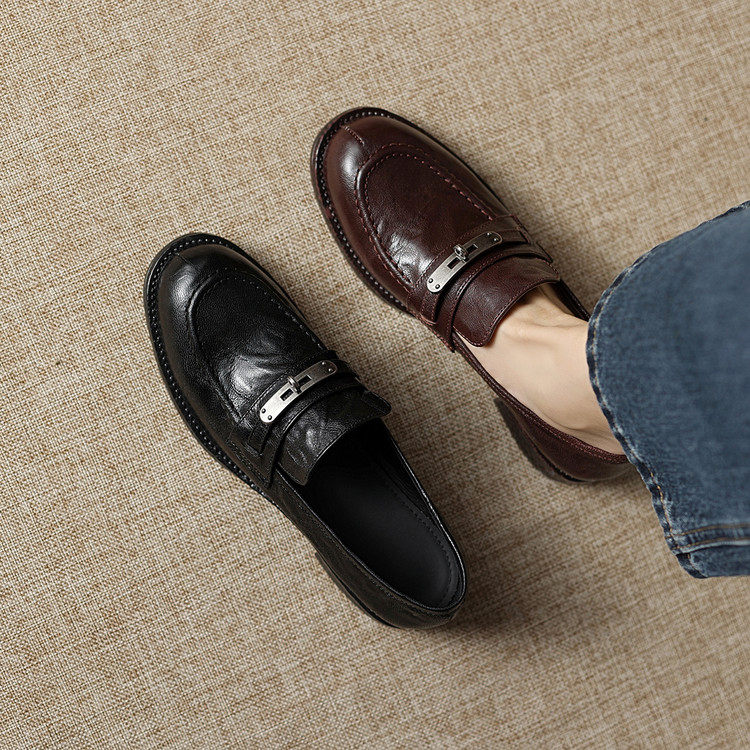 圆头方跟橡胶胶粘工艺头层猪皮深口单鞋,女鞋,深口单鞋,淘宝优惠券,粉丝福利购,淘宝优惠卷