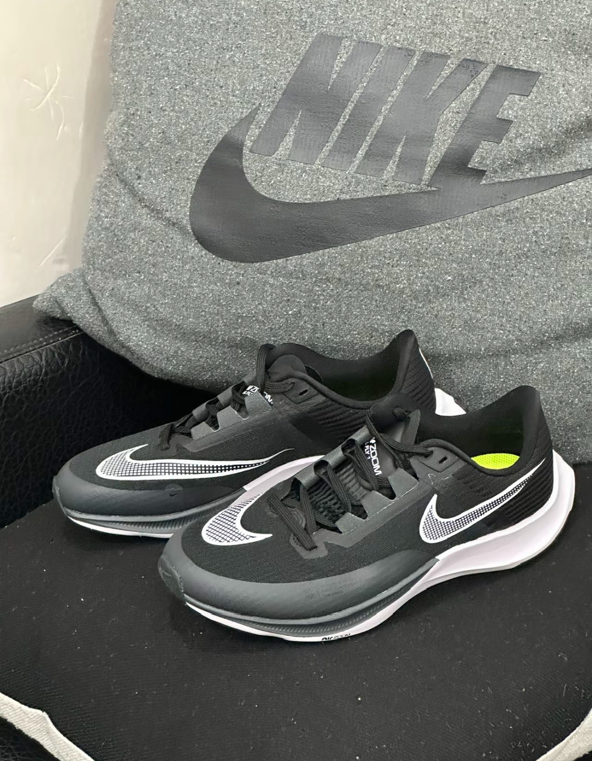 Nike Zoom Rival Fly 3 减震防滑低帮跑步鞋男女同款CT2405-001