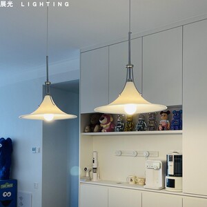 玉兰吊灯餐厅玻璃灯设计师咖啡厅艺术创意包豪斯极简餐桌吧台灯具