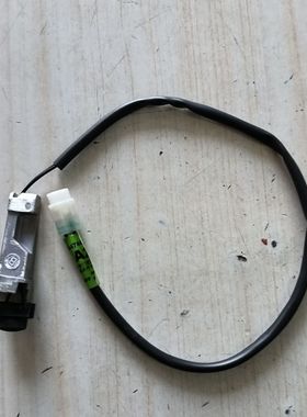 中华h330 h530 v5 左前门微动开关 开门按钮