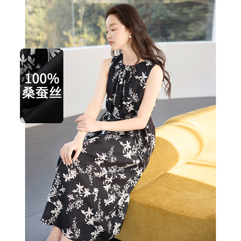 思诺芙德圆领印花优雅真丝连衣裙