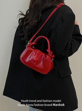 Mankok小众设计腋下包包女2026新款夏天超火斜挎包韩版红色手提包