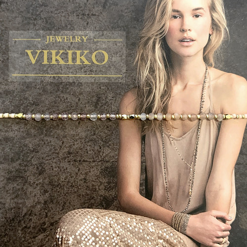 VIKIKO【水晶】串珠小众设计天然石草莓晶太阳石细小粉色小手链女