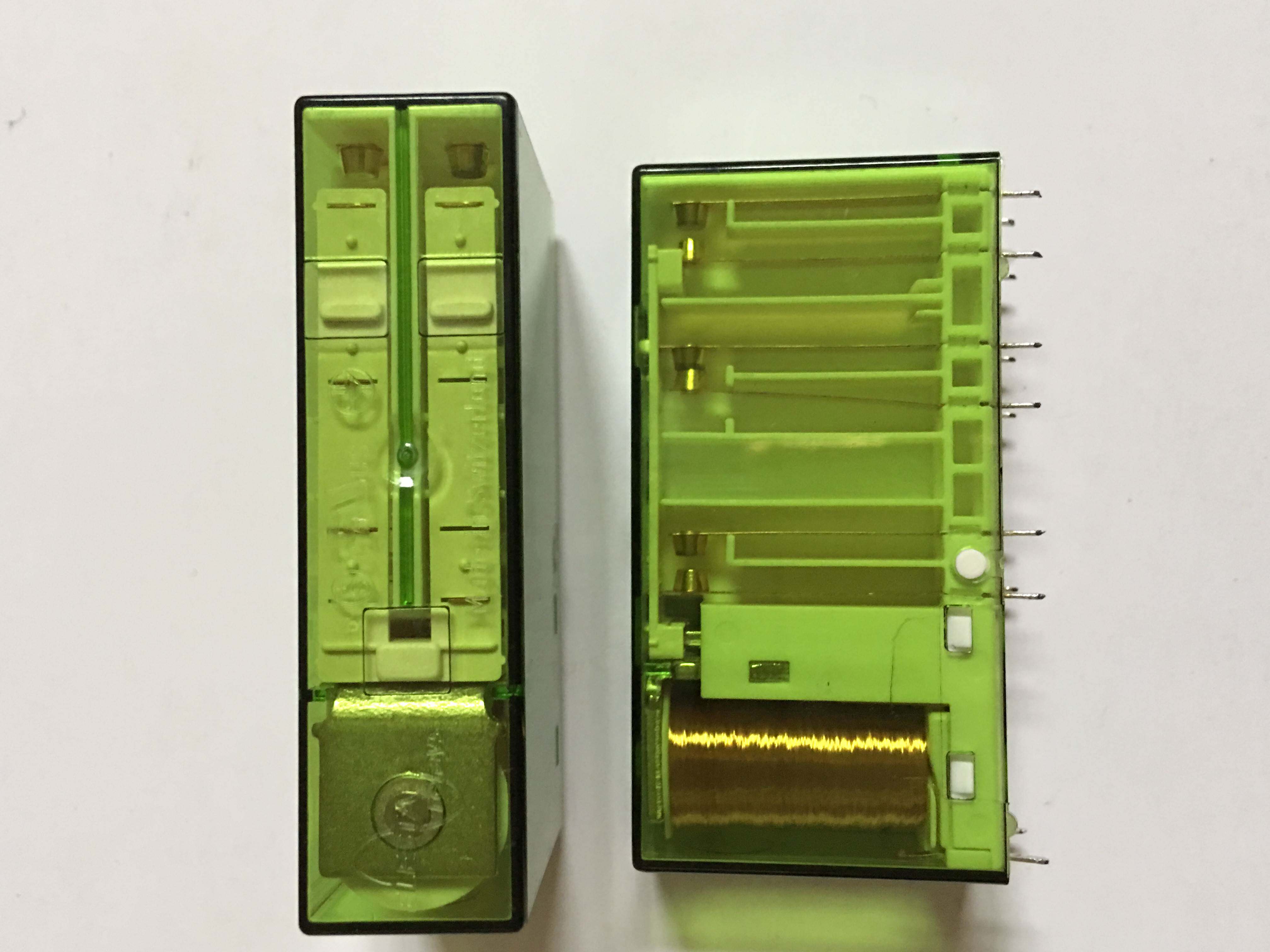 瑞士进口sir422 24vdc 14脚 电梯安全继电器现货