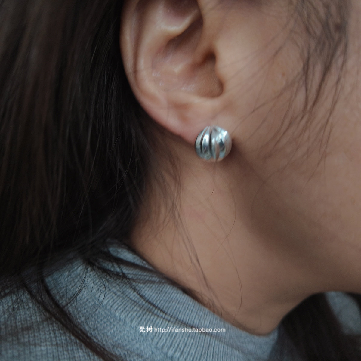 S925纯银光亮瓜珠耳钉