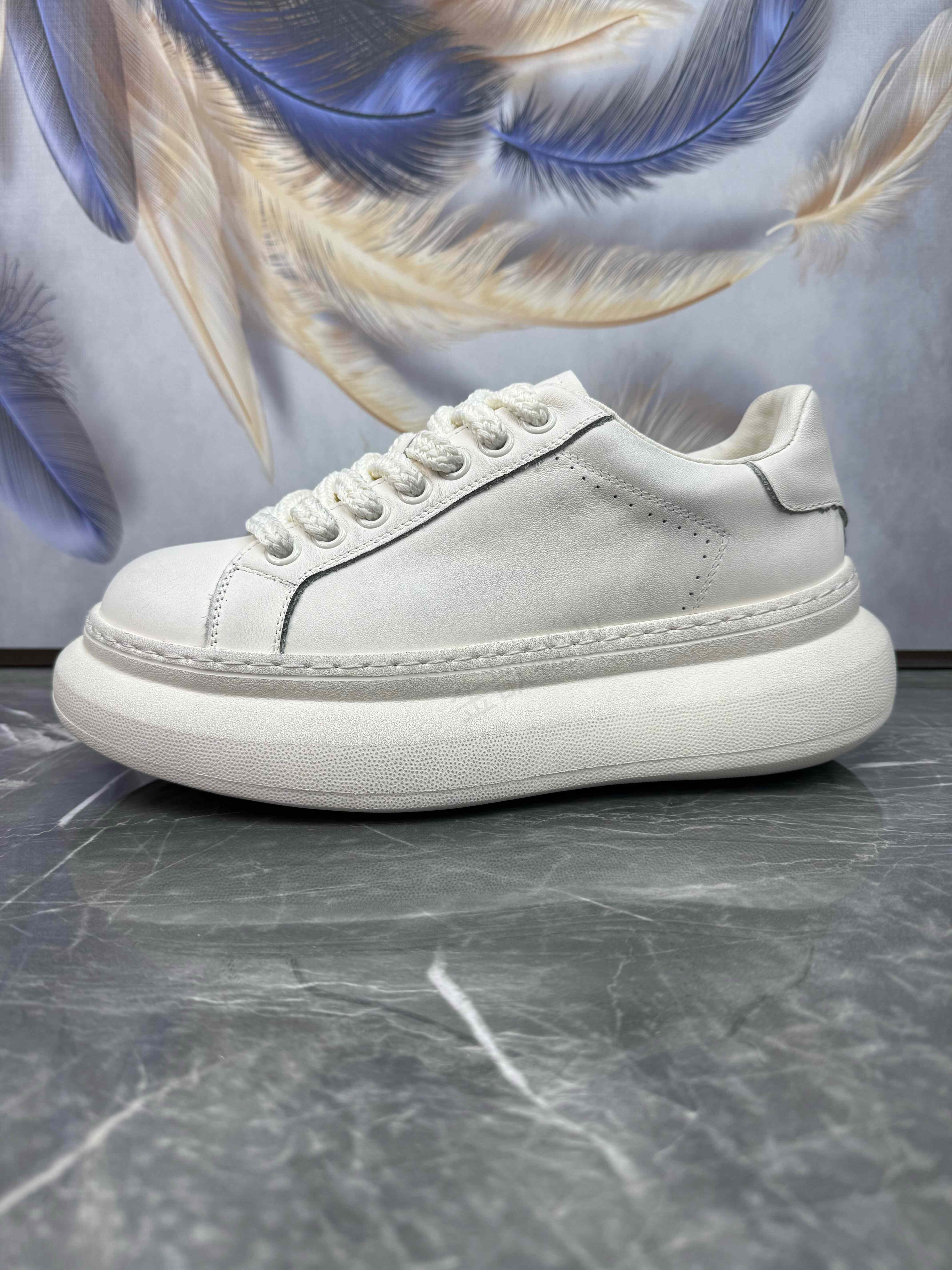 头层牛皮轻便厚底透气运动休闲鞋