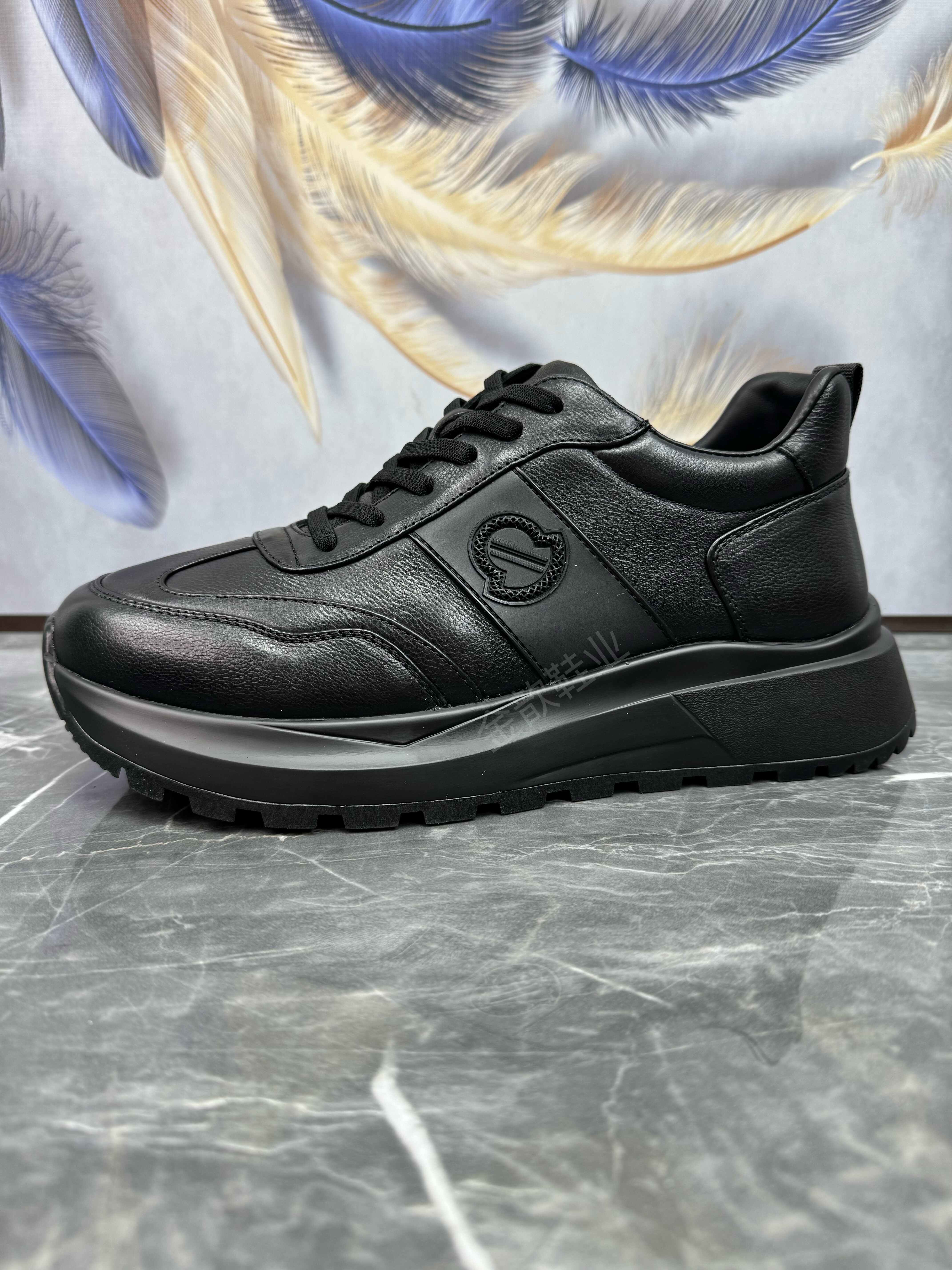 头层牛皮轻便软底真皮透气休闲鞋