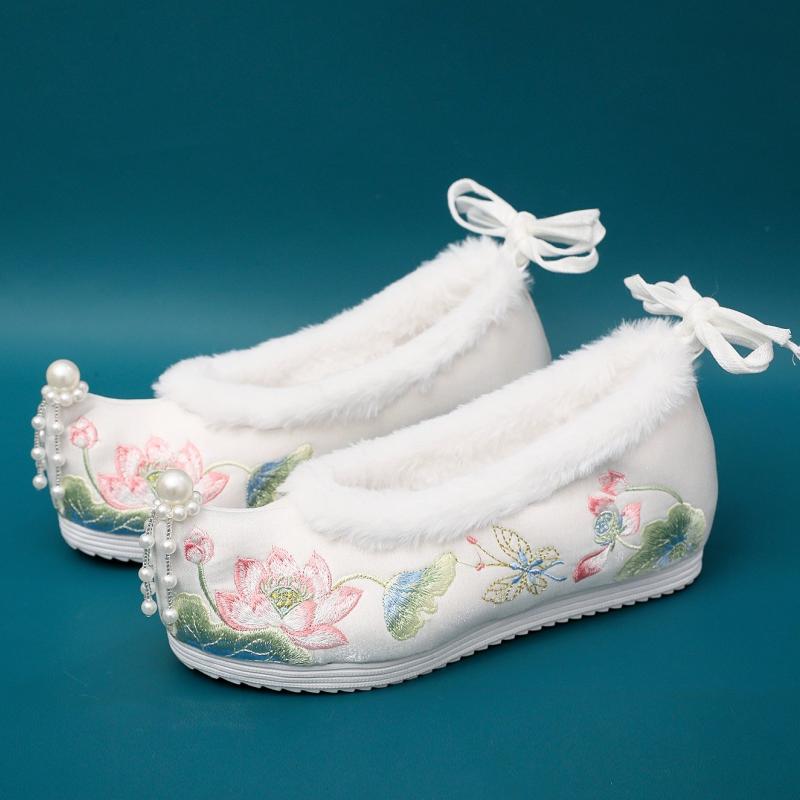 古风汉服鞋子女冬季加绒内增高搭配古装明制绣花鞋古代翘头履布鞋