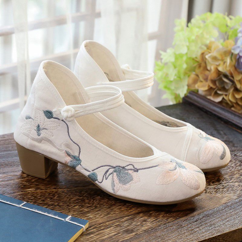 老北京春季粗跟复古风旗袍鞋