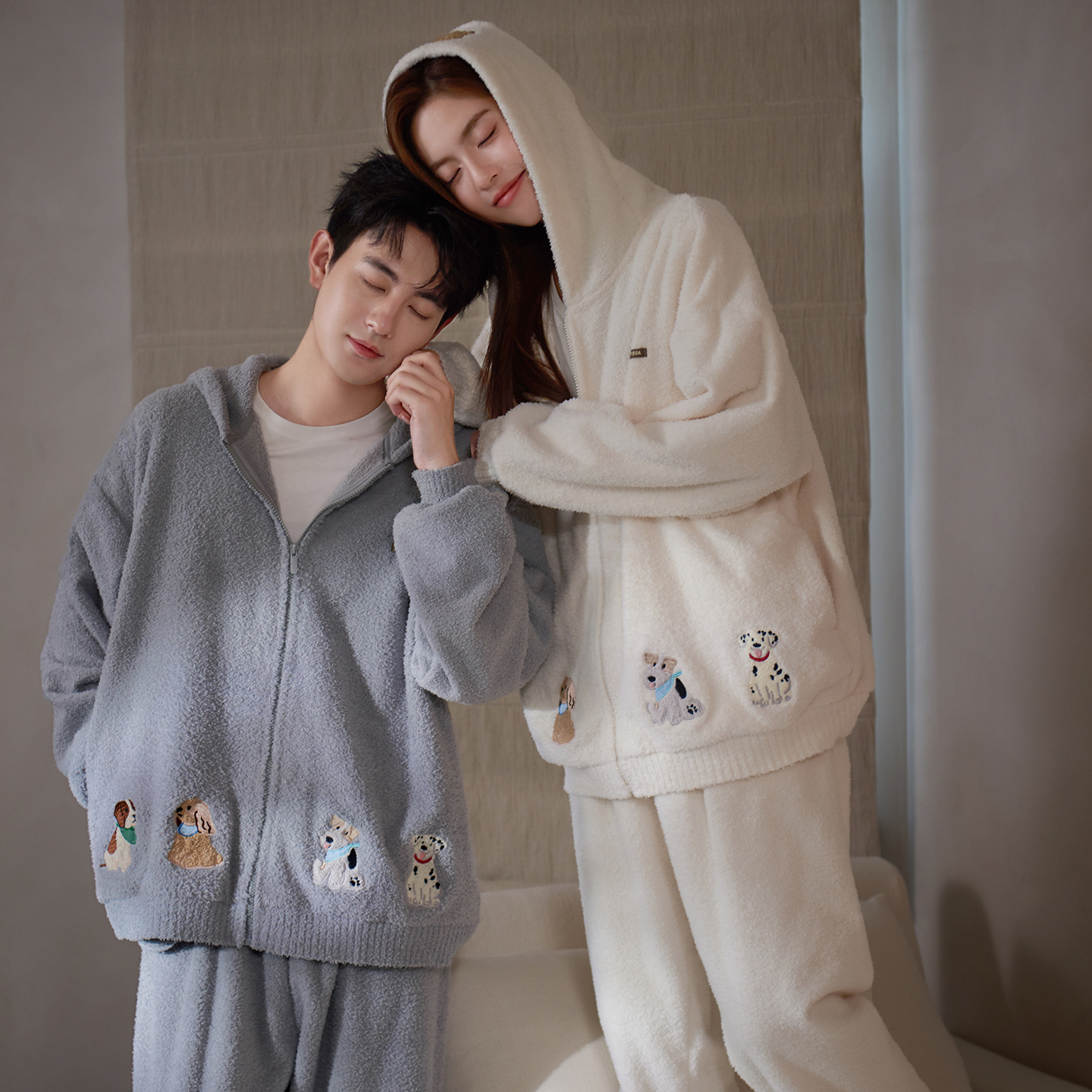 毛绒睡衣情侣款秋冬可爱小狗连帽
