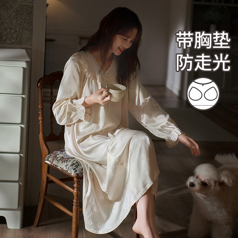 带胸垫睡裙女春秋长袖宫廷风