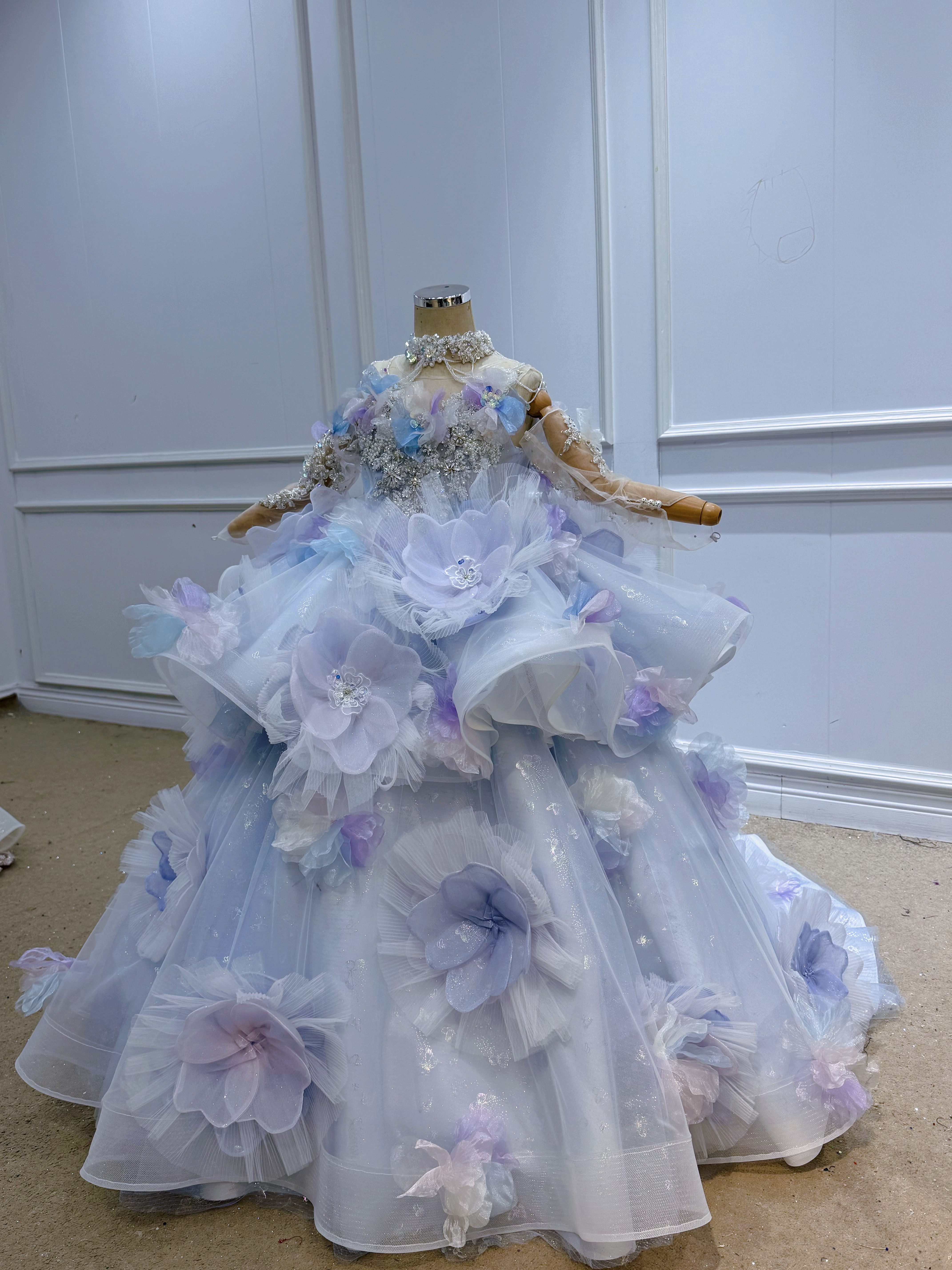 出租高端蓝色长袖可拆卸花仙子女童礼服生日宴会主持钢琴唱歌演出
