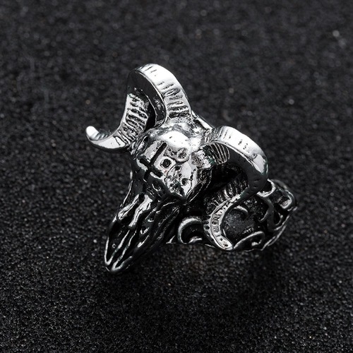 Кольцо черепа овец кандидат ада злой тотем сатановый уголок мужчина и выпускник женского европейского и американского панка ветер